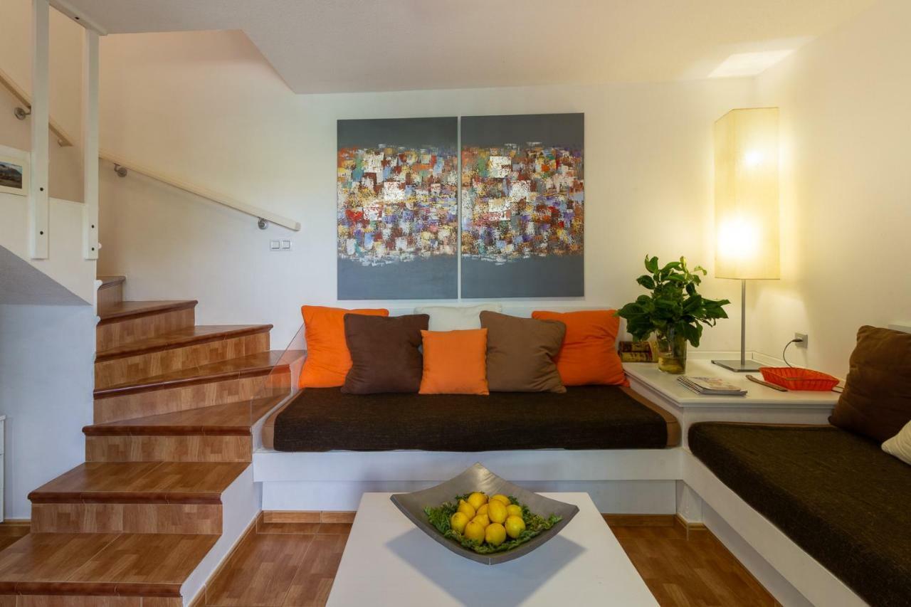Villa Martina Bungalow With Garden, Bbq, And Pools San Bartolomé Exteriör bild